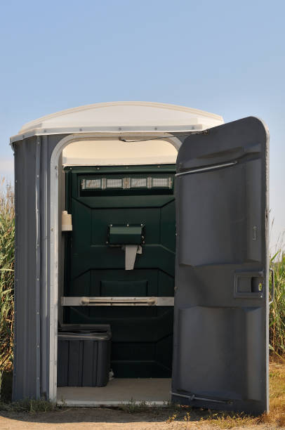 Best Portable restroom trailer rental  in Tontitown, AR